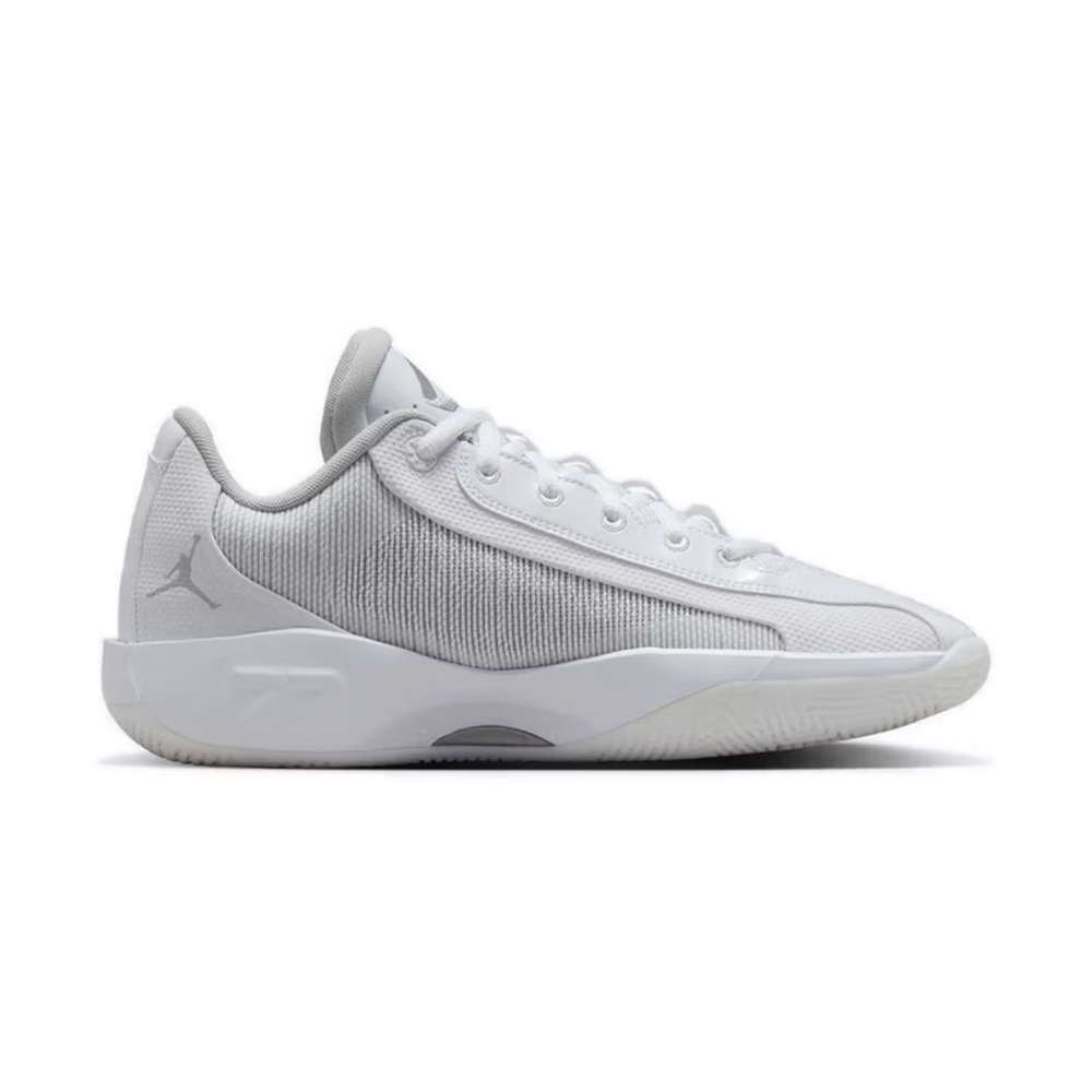 ナイキ ジョーダン ルカ .77 メンズ カジュアルで快適な - Men'S Shoes Nike Jordan のレビューと価格
