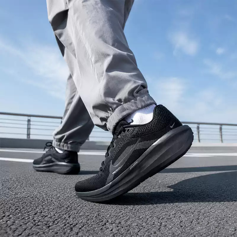 ナイキ メンズ スポーツシューズ - ZOOM AIR 通気 - Men'S Shoes Nike Jordan のレビューと価格