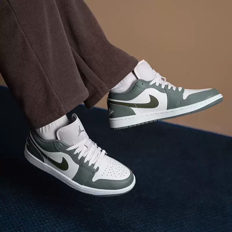 ナイキ ジョーダン AJ1 ロー レトロ ロートップ スニー - Men'S Shoes Nike Jordan のレビューと価格