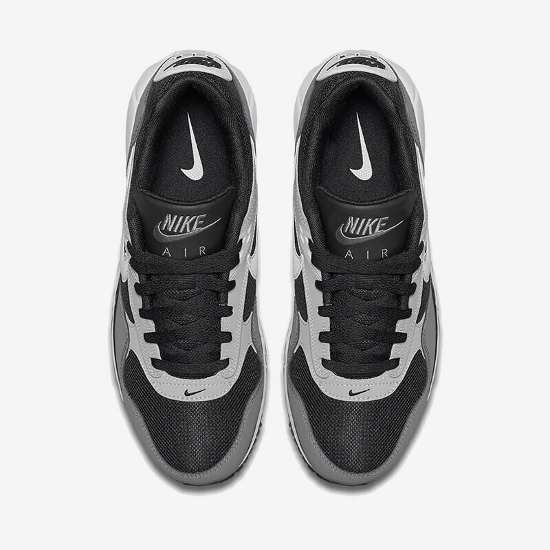 ナイキ公式の本格的なエア マックス メンズ クッション性と通 - Men Shoes Myntra のレビューと価格