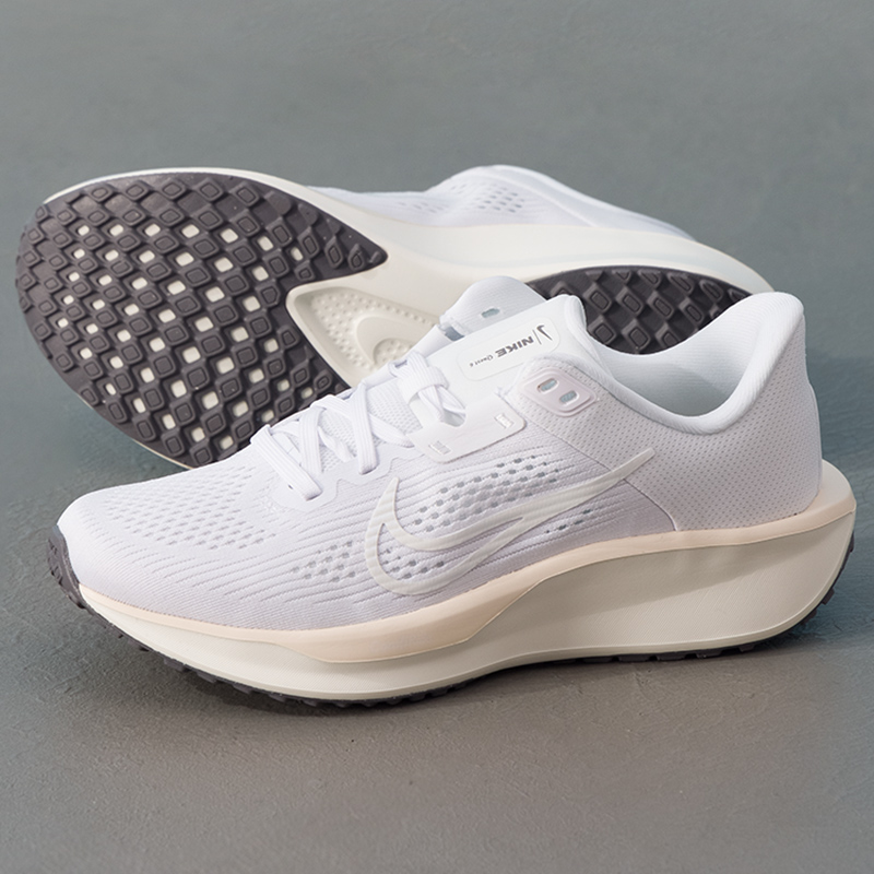 ナイキ限定版メンズホワイトランニングシューズ、軽量通気性メッ - Men'S Shoes Limited Edition のレビューと価格